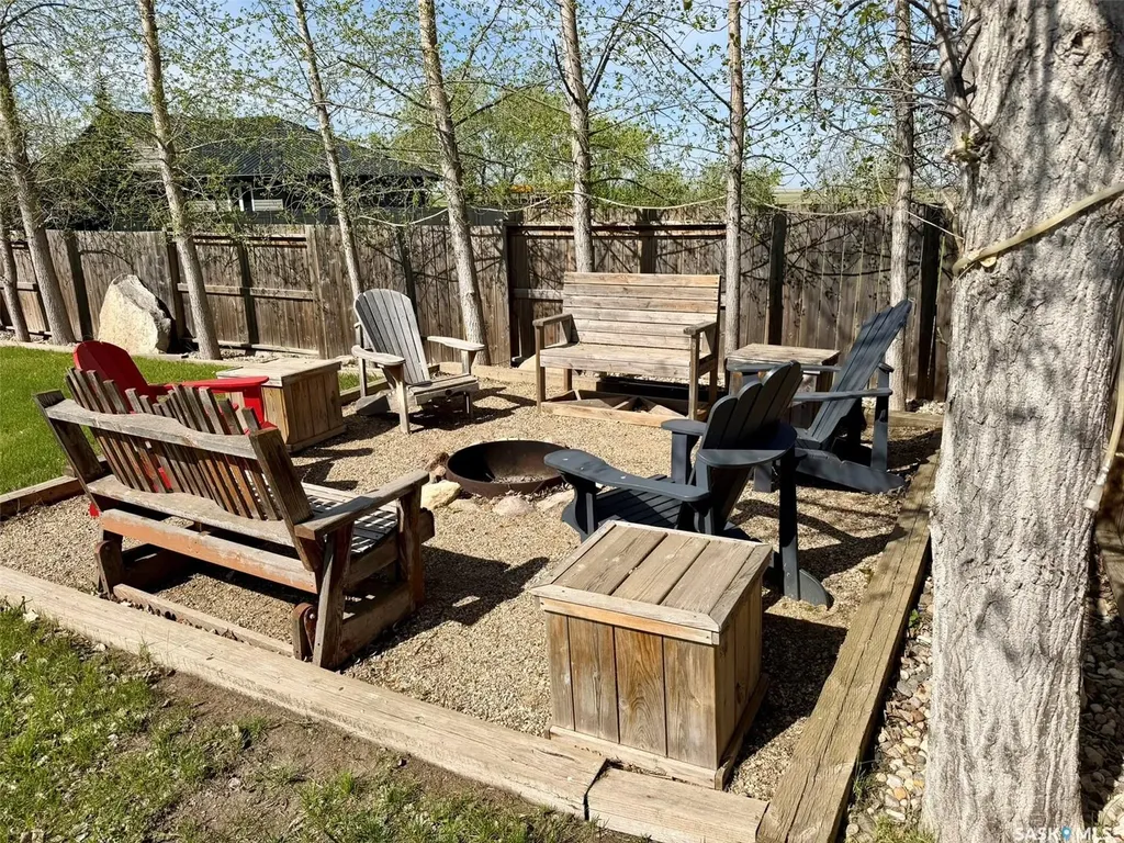 22 Ash Street Grandview Beach SK S0G 1C0