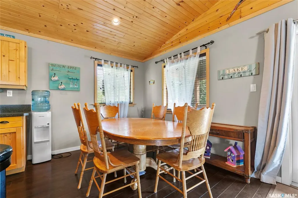 22 Ash Street Grandview Beach SK S0G 1C0
