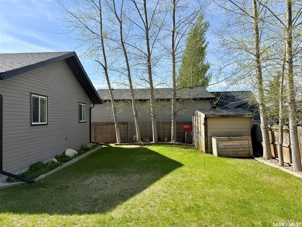 22 Ash Street Grandview Beach SK S0G 1C0