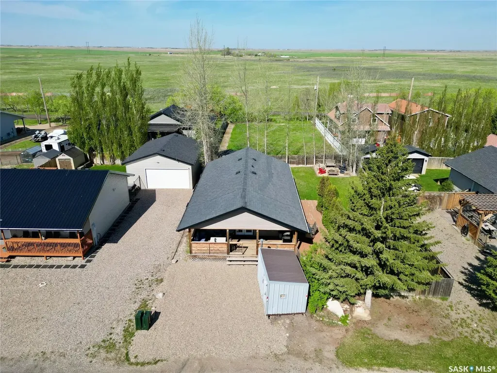 22 Ash Street Grandview Beach SK S0G 1C0