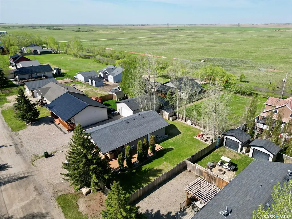 22 Ash Street Grandview Beach SK S0G 1C0