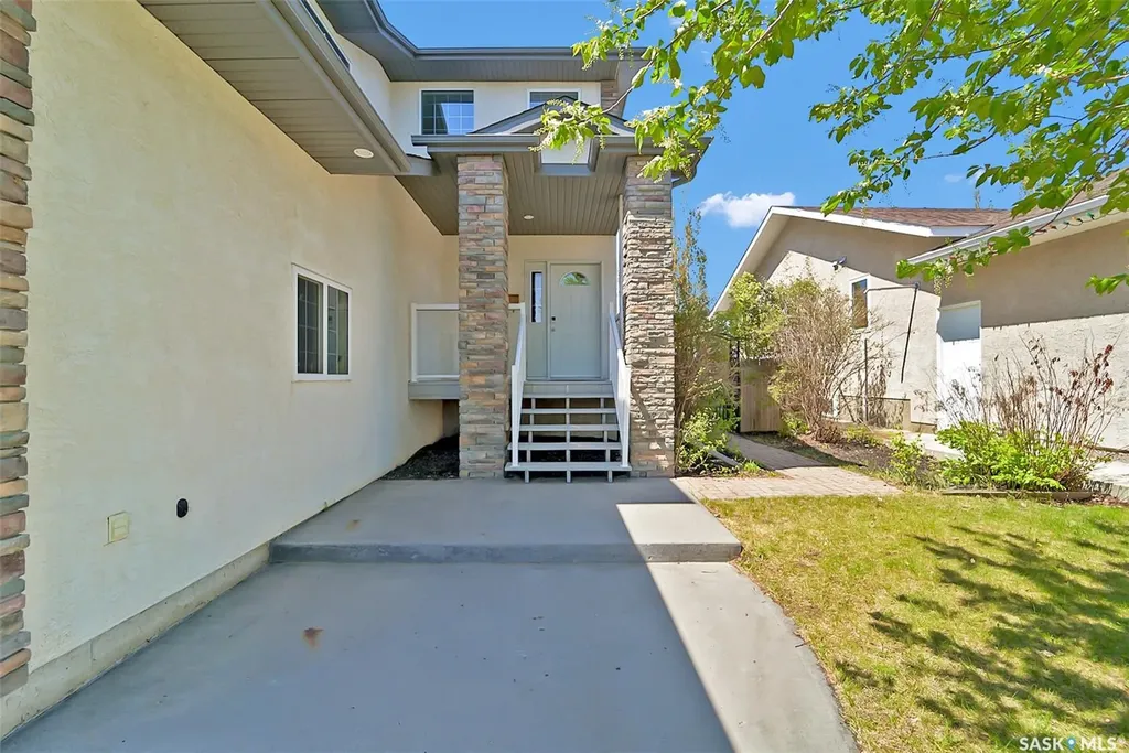 729 Grabowski Crescent Warman SK S0K 4S0