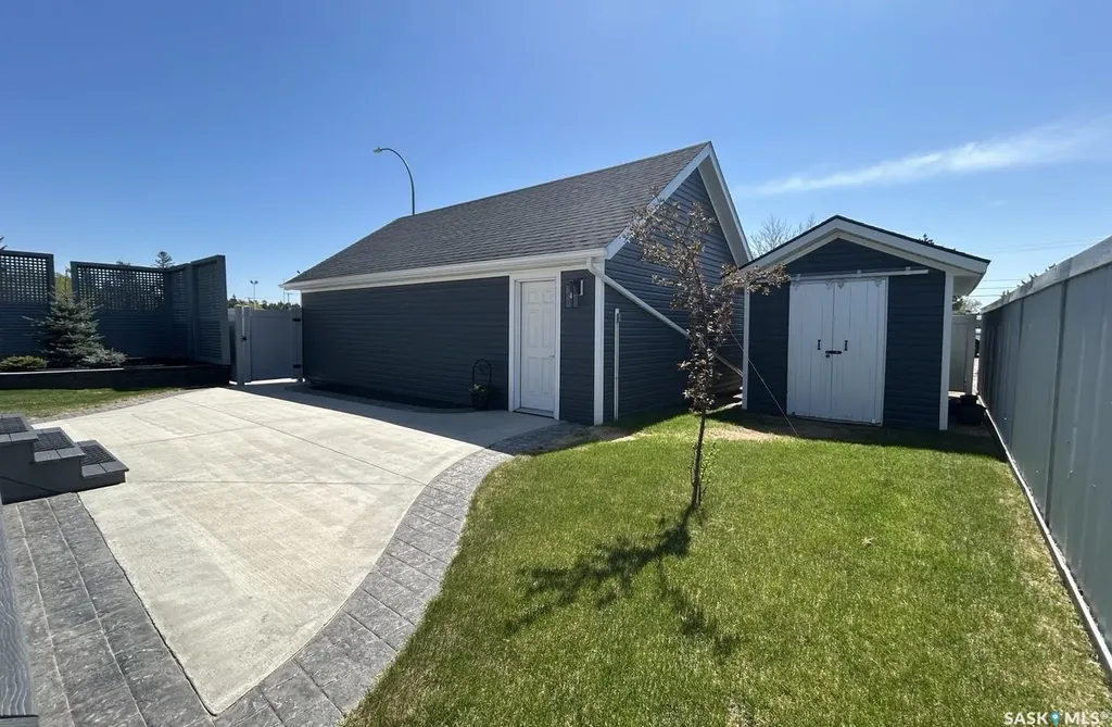 104 Central Boulevard Nipawin SK S0E 1E0