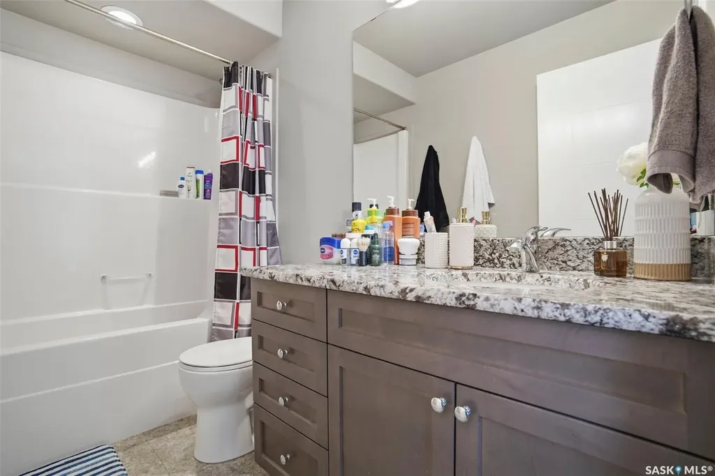 346 Dickson Crescent Saskatoon SK S7T 0T8