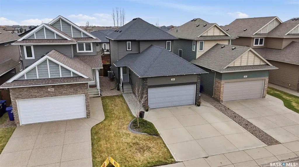 346 Dickson Crescent Saskatoon SK S7T 0T8