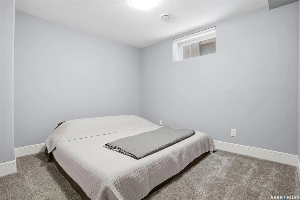 346 Dickson Crescent Saskatoon SK S7T 0T8