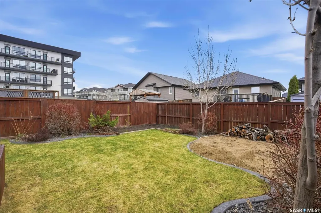 346 Dickson Crescent Saskatoon SK S7T 0T8