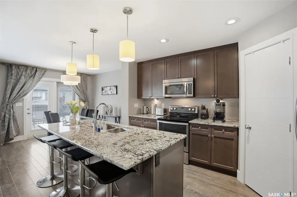 346 Dickson Crescent Saskatoon SK S7T 0T8