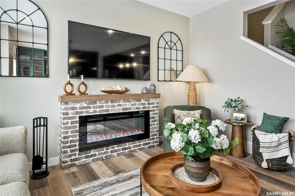 233 Yuel Lane Saskatoon SK S7W 1N7