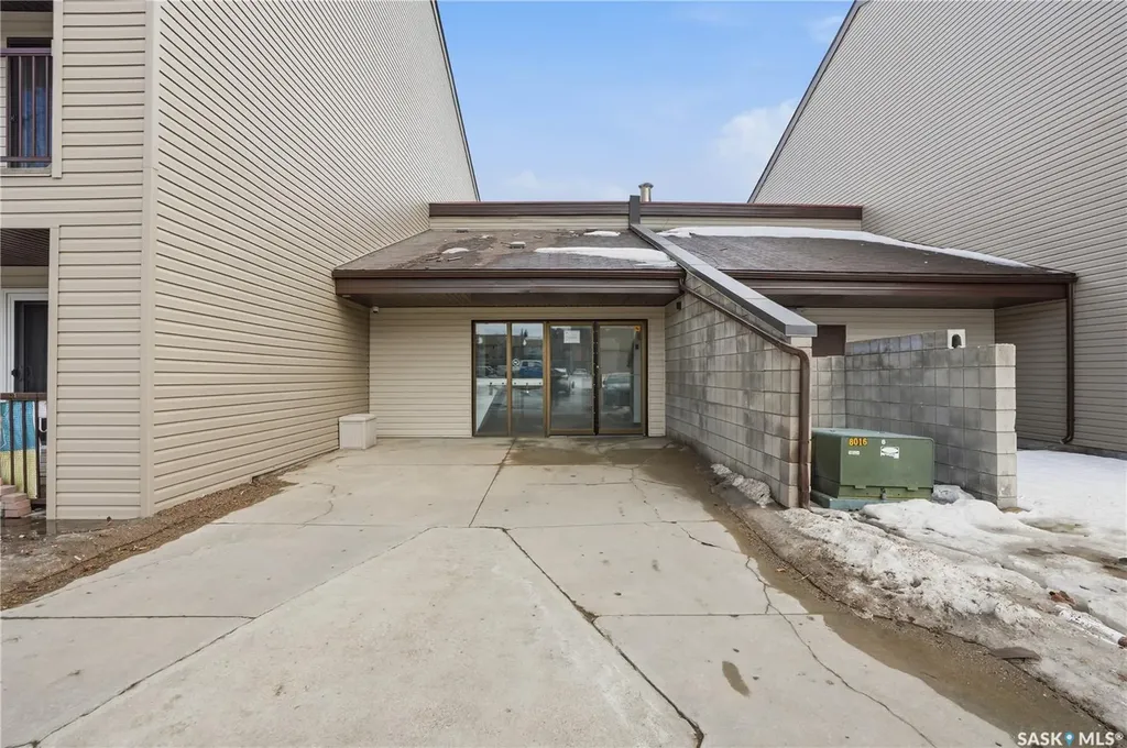 4040 8th Street E Saskatoon SK S7H 5L4
