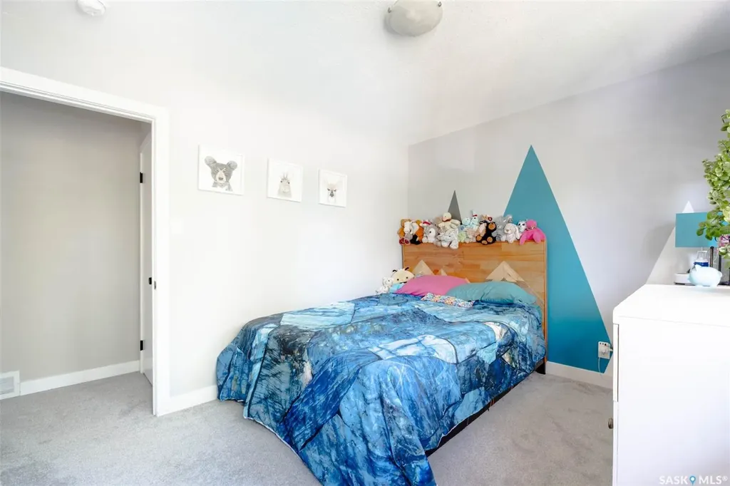 324 Lockwood Road Regina SK S4S 6E2