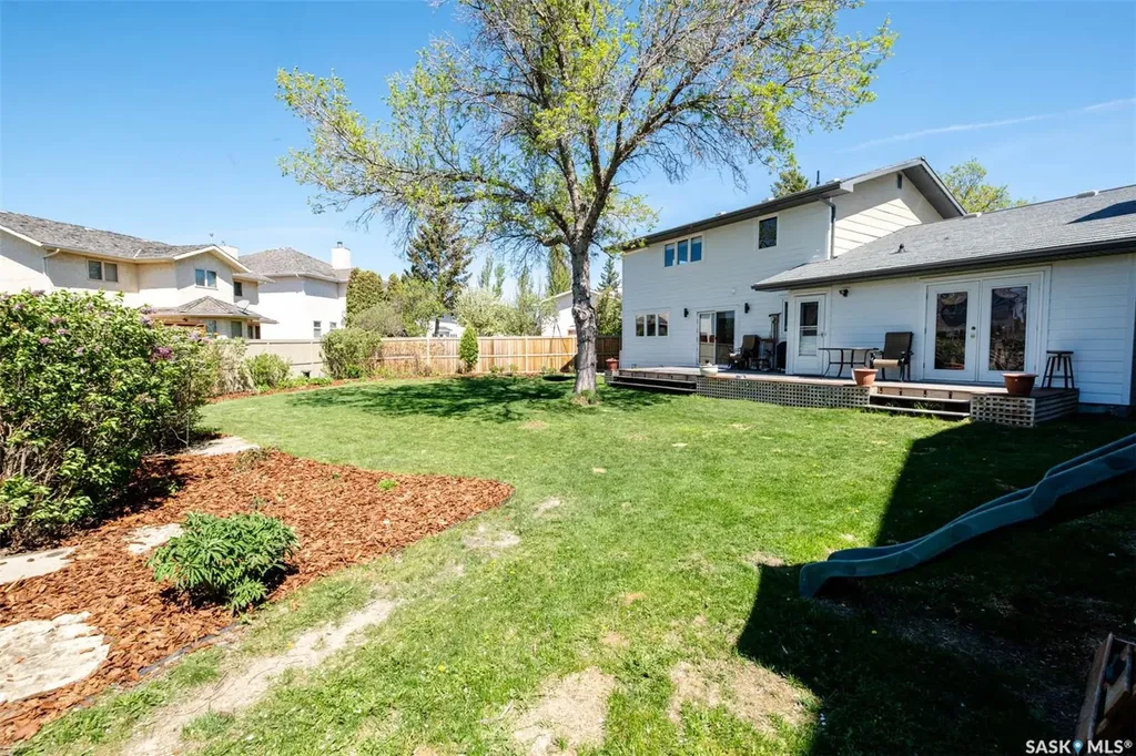 324 Lockwood Road Regina SK S4S 6E2