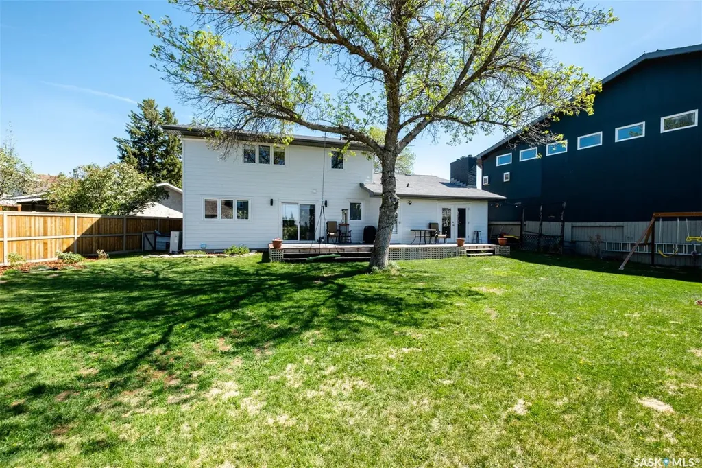 324 Lockwood Road Regina SK S4S 6E2