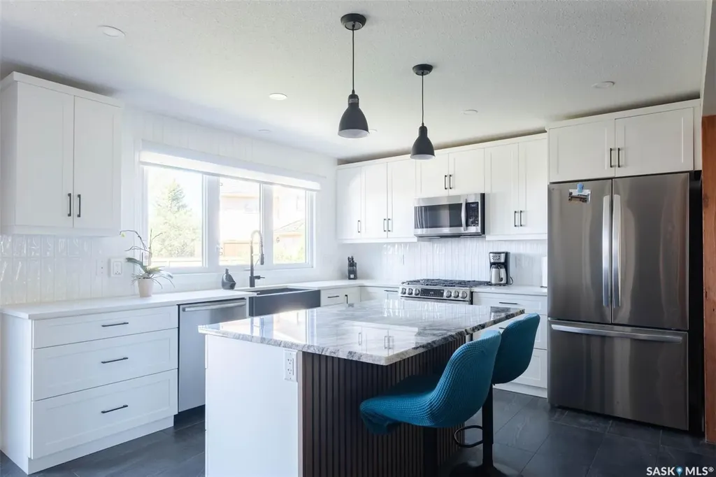 324 Lockwood Road Regina SK S4S 6E2