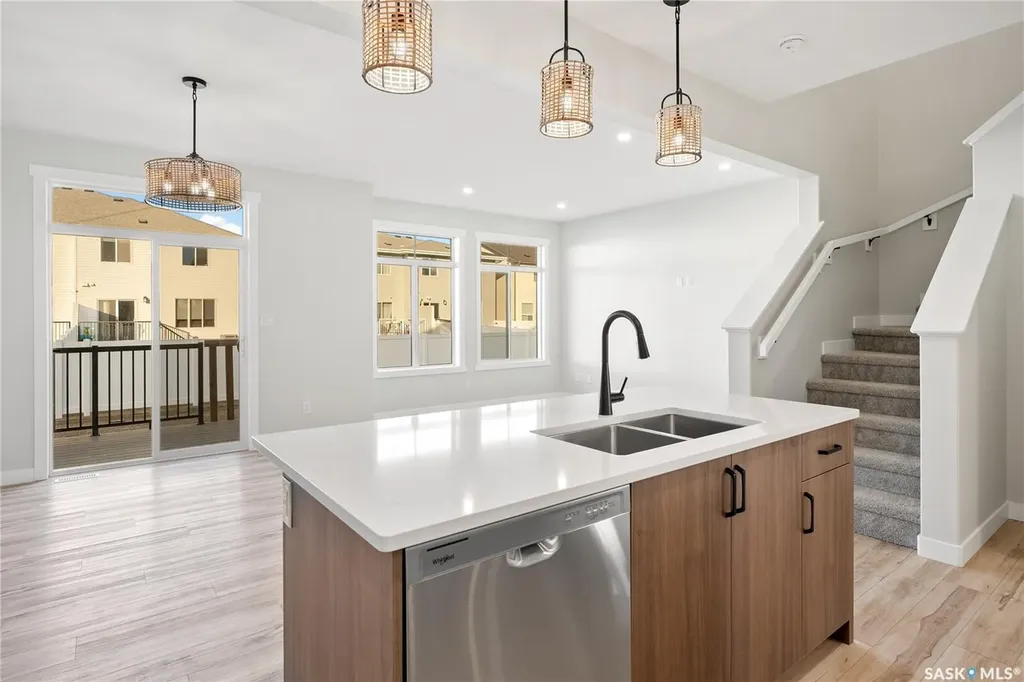 202 Fortosky Crescent Saskatoon SK S7M 5X3