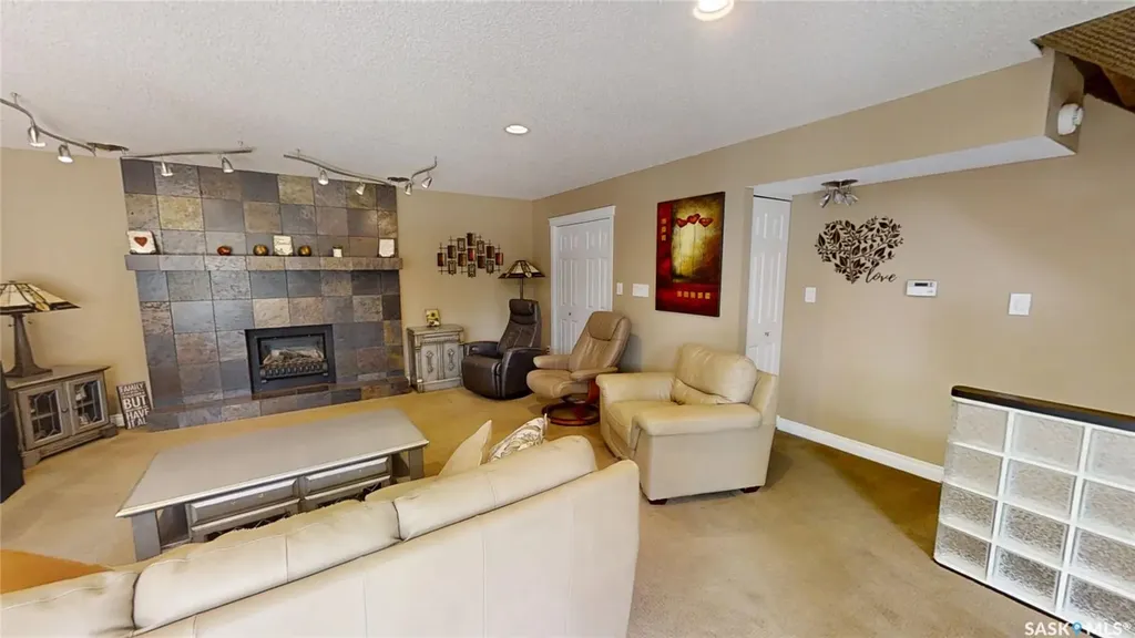115 La Loche Court Saskatoon SK S7K 4R8