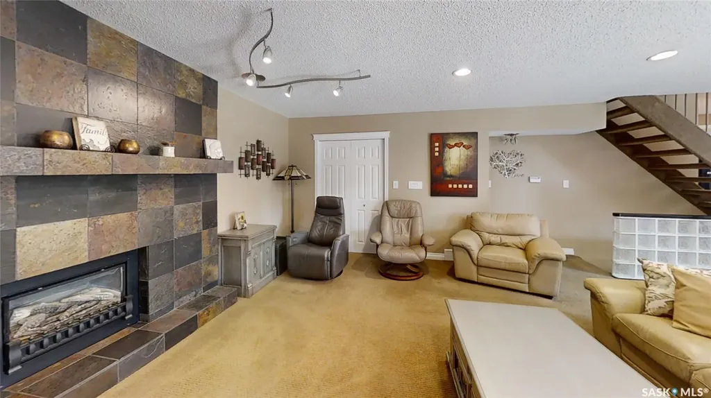 115 La Loche Court Saskatoon SK S7K 4R8