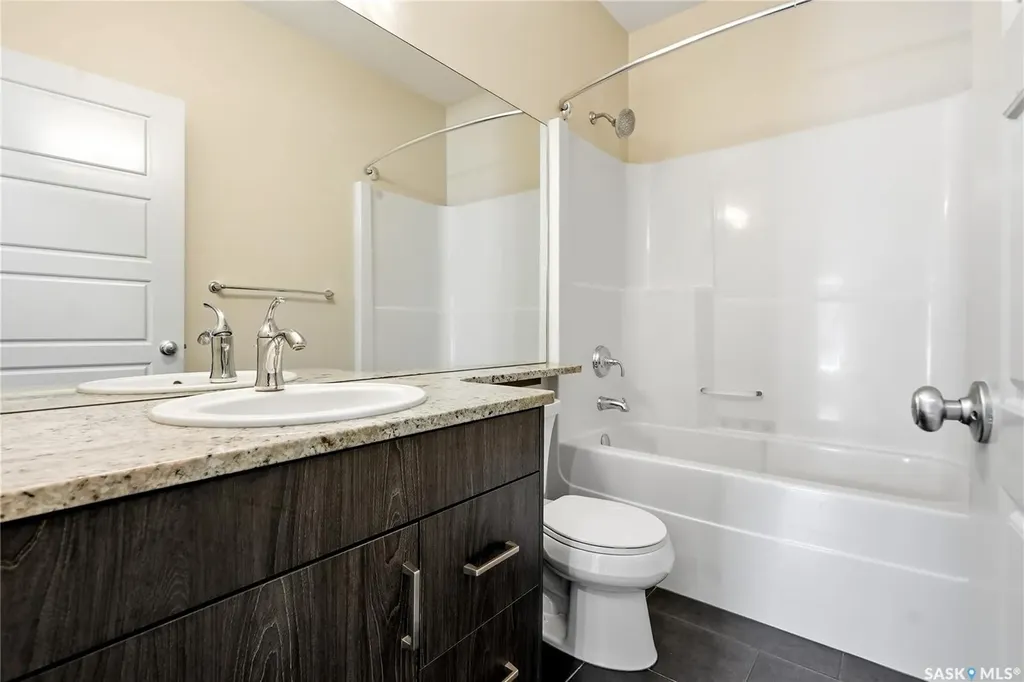 270 Newton Link Saskatoon SK S7V 0M8