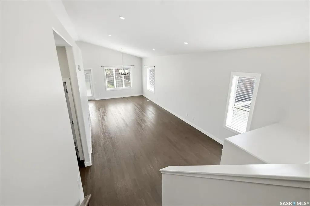270 Newton Link Saskatoon SK S7V 0M8