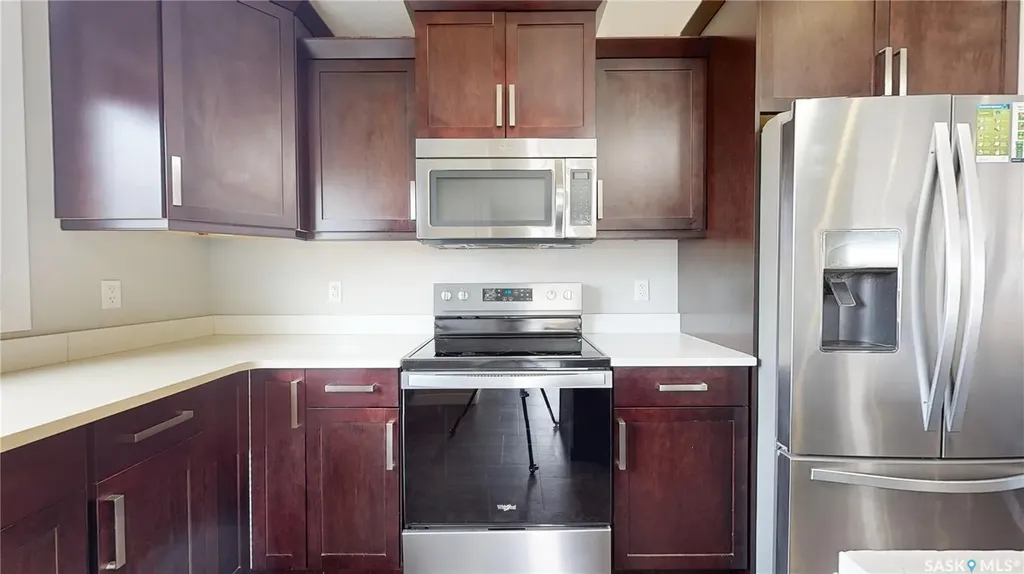 5614 Beacon Place Regina SK S4W 0J7