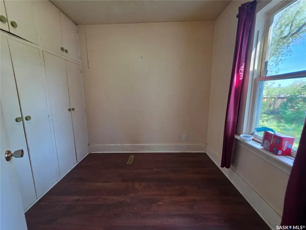678 1st Avenue NE Swift Current SK S9H 2B9