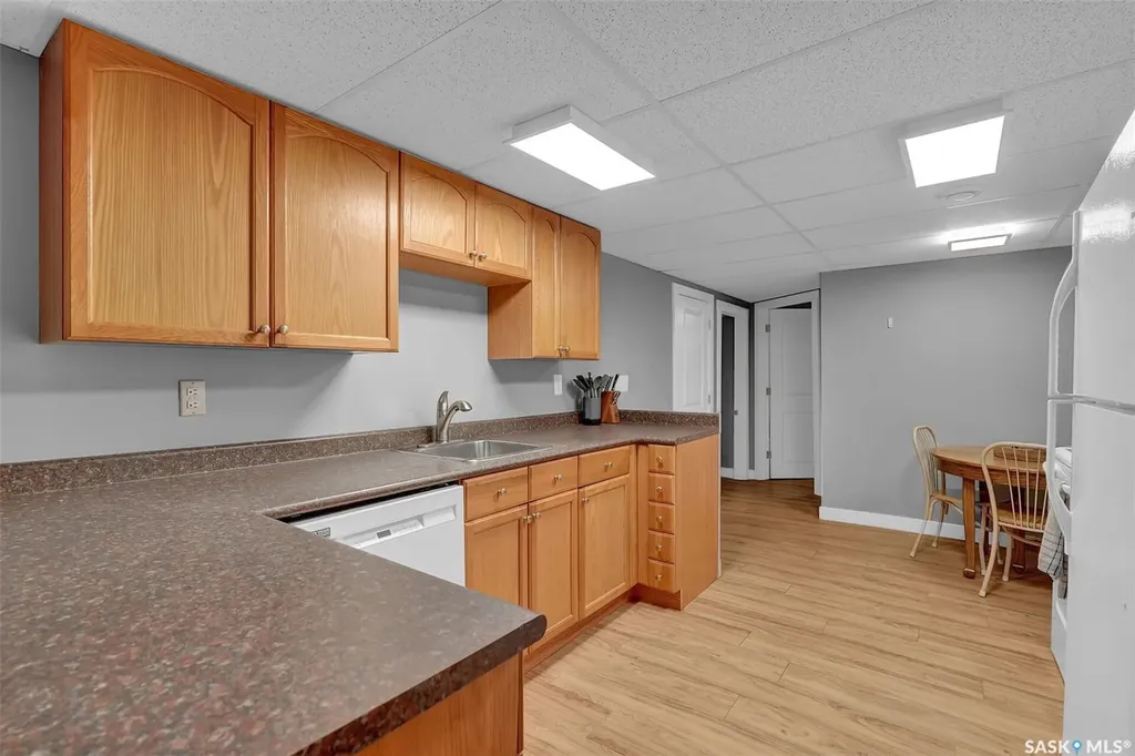 2050 Jubilee Avenue Regina SK S4S 3T8