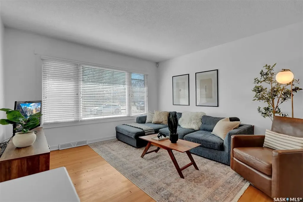 2050 Jubilee Avenue Regina SK S4S 3T8