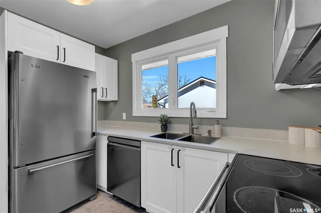 2050 Jubilee Avenue Regina SK S4S 3T8