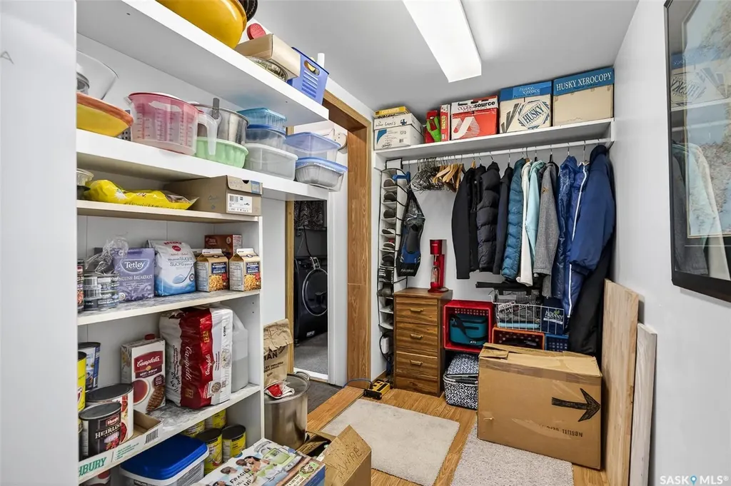 923 Francis Street Moose Jaw SK S6H 3B3