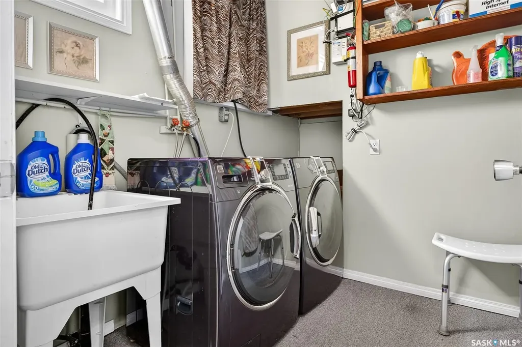 923 Francis Street Moose Jaw SK S6H 3B3