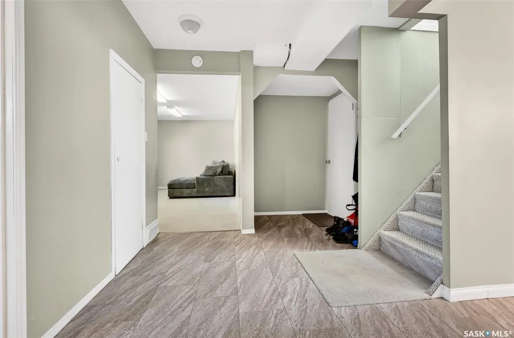 923 Francis Street Moose Jaw SK S6H 3B3