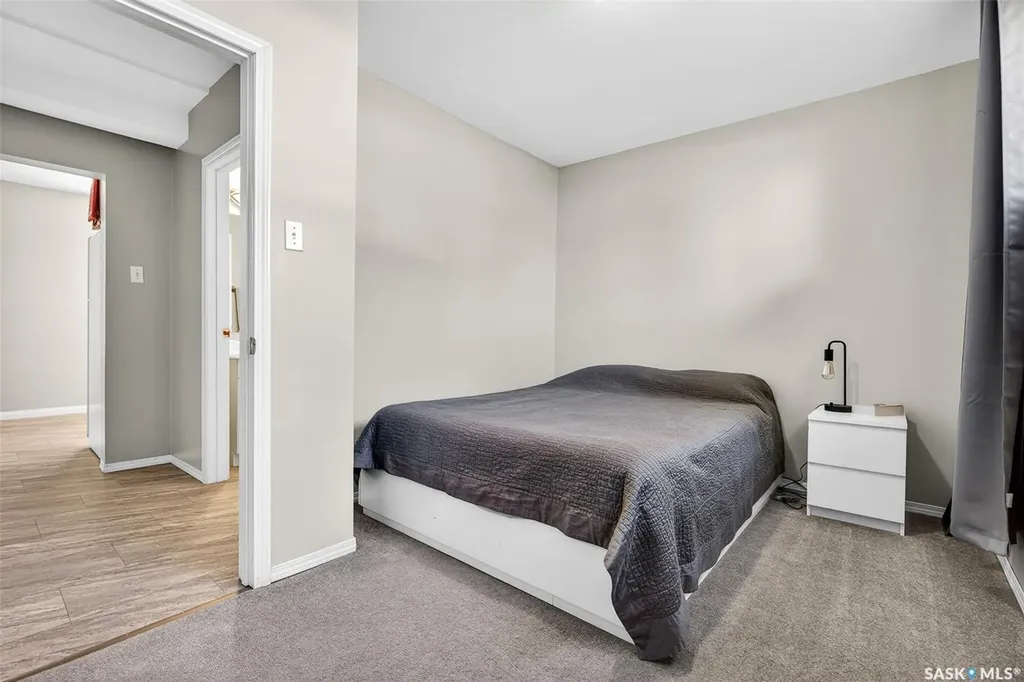 923 Francis Street Moose Jaw SK S6H 3B3