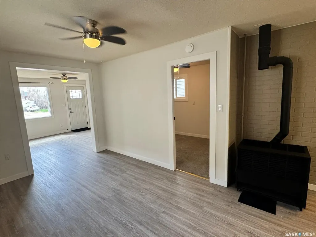 127 2nd Avenue W Biggar SK S0K 0M0