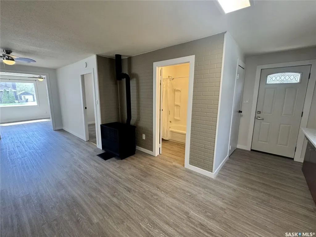 127 2nd Avenue W Biggar SK S0K 0M0