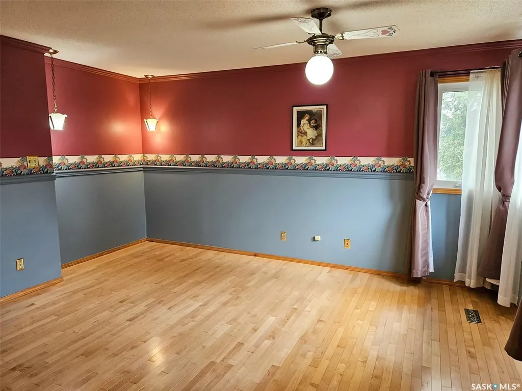 720 Whyte Avenue Swift Current SK S9H 1P7
