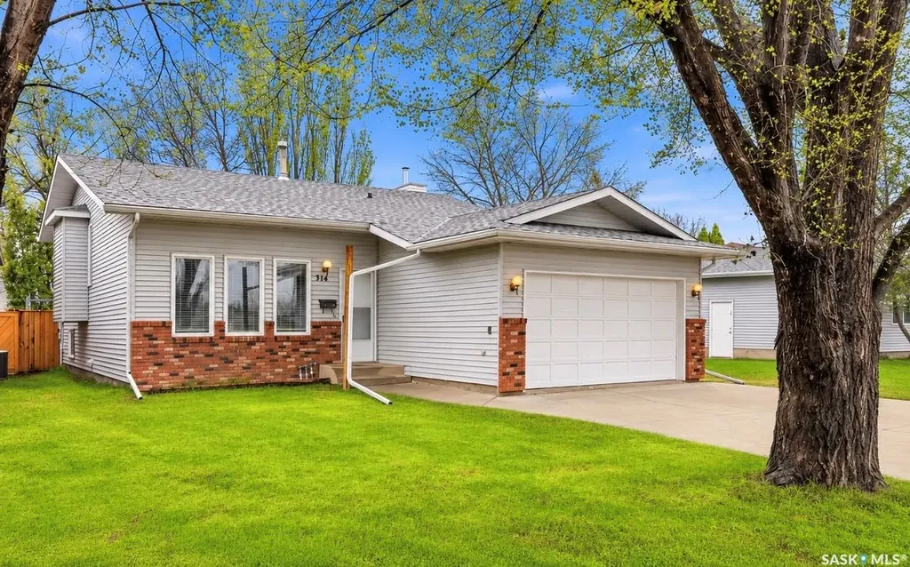 314 Waterbury Road Saskatoon SK S7J 4T9