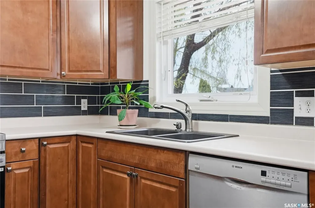 314 Waterbury Road Saskatoon SK S7J 4T9