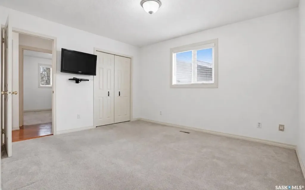314 Waterbury Road Saskatoon SK S7J 4T9