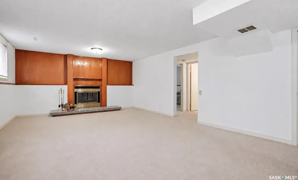 314 Waterbury Road Saskatoon SK S7J 4T9