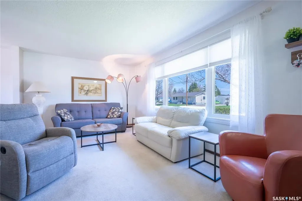 242 Fifth Avenue N Yorkton SK S3N 0Z9