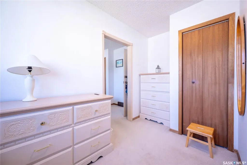 242 Fifth Avenue N Yorkton SK S3N 0Z9