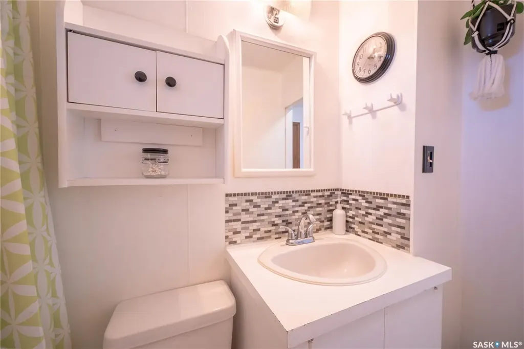 242 Fifth Avenue N Yorkton SK S3N 0Z9