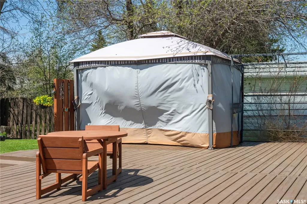 242 Fifth Avenue N Yorkton SK S3N 0Z9