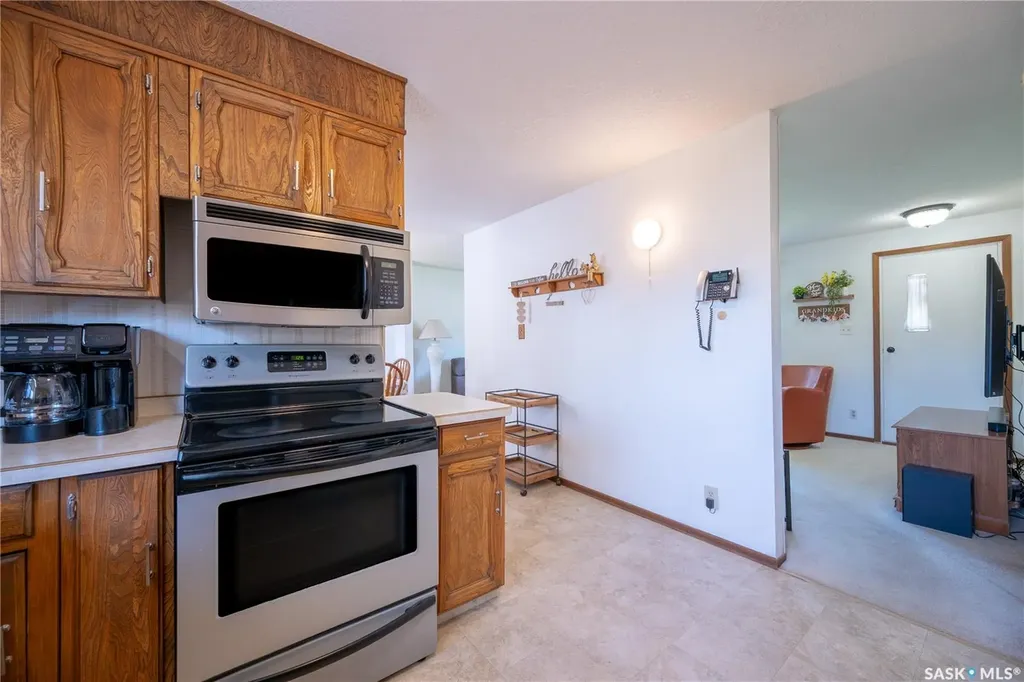 242 Fifth Avenue N Yorkton SK S3N 0Z9