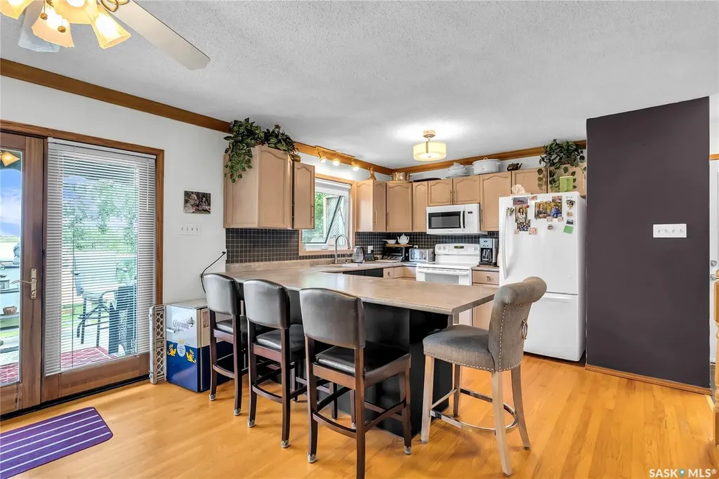 37 Mccrimmon Crescent Shields SK S7C 0A2