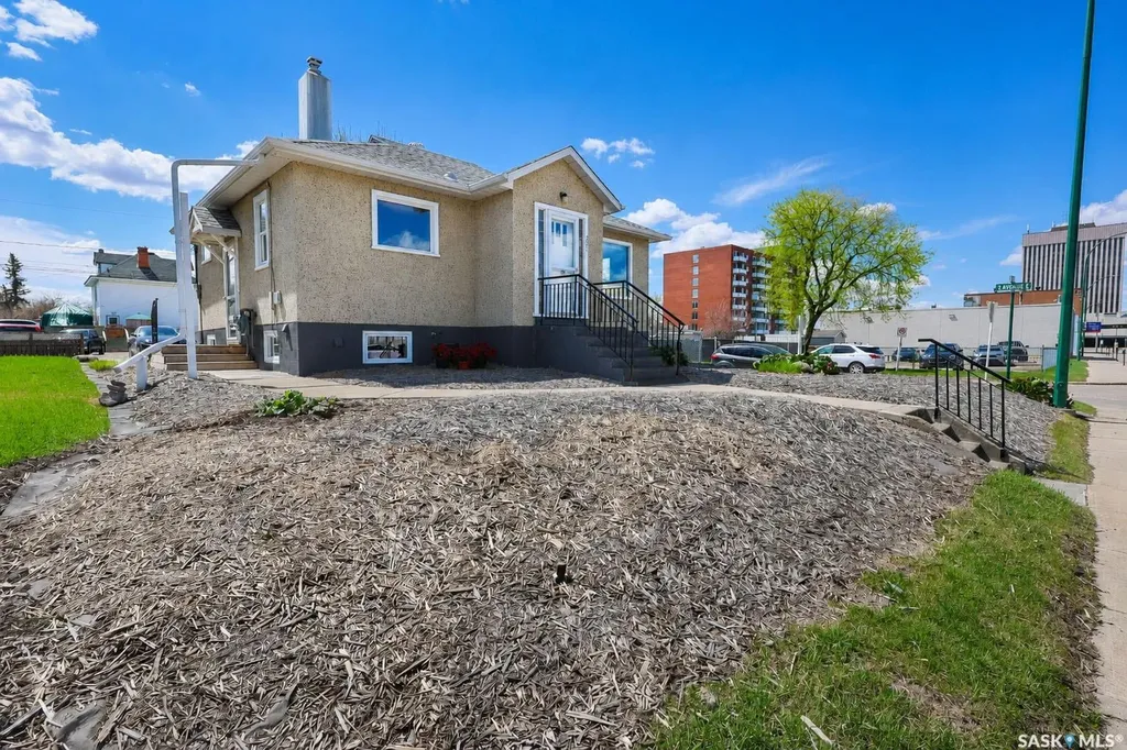 201 8th Street E Prince Albert SK S6V 0V9