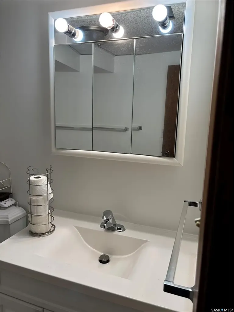 301 Tavistock Avenue Torquay SK S0C 2L0