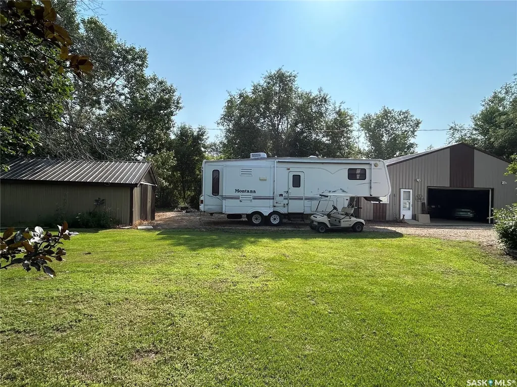 301 Tavistock Avenue Torquay SK S0C 2L0
