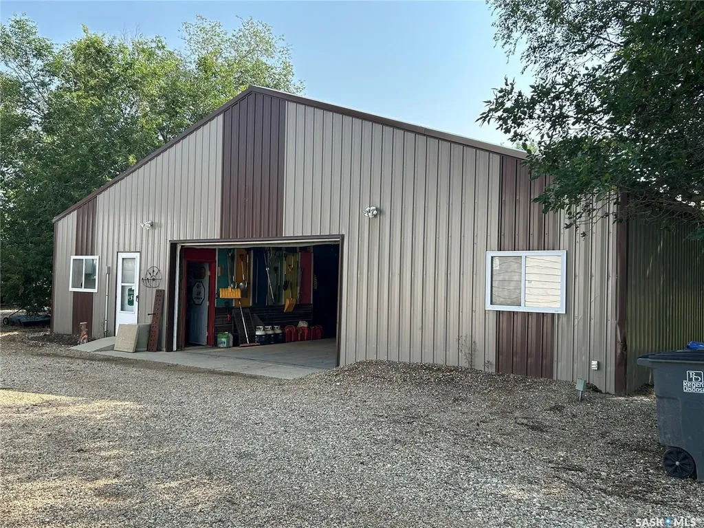 301 Tavistock Avenue Torquay SK S0C 2L0