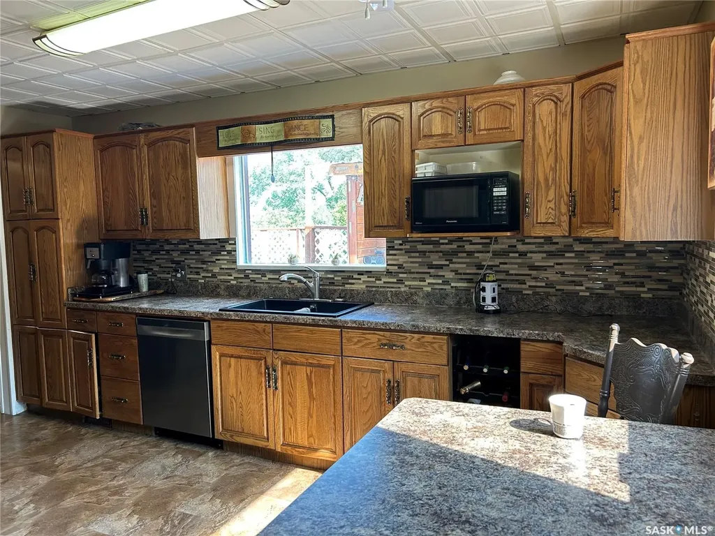 301 Tavistock Avenue Torquay SK S0C 2L0